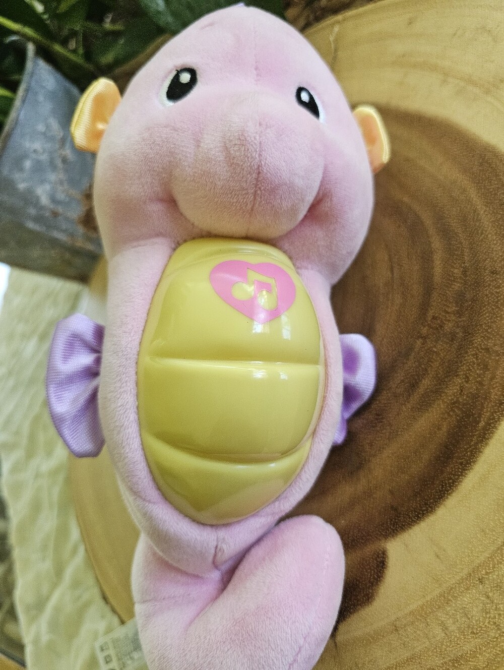 Fisher Price (2012) Ocean Wonders Soothe & Glow Seahorse Musical Plush Toy